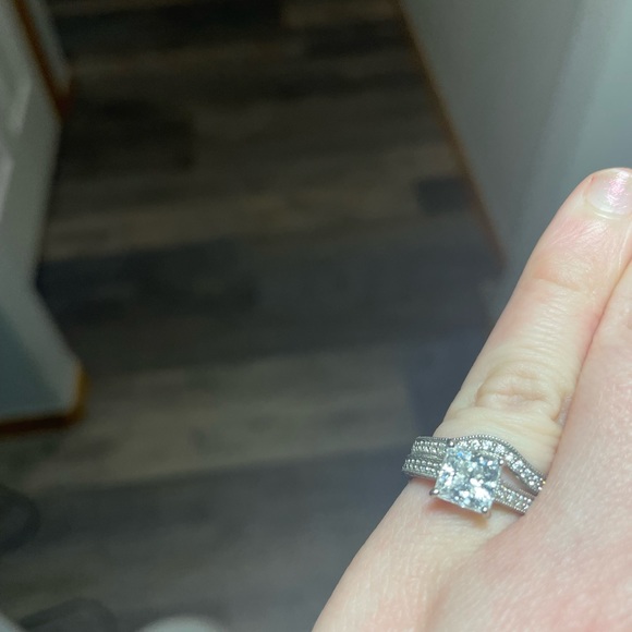 Princess cut genuine moissanite ring GRA certified - Picture 7 of 13